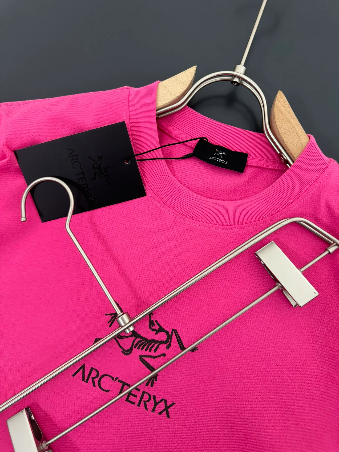 ARC‘TERYX/ g Breathable t logo New Arrival t ， Breathable， ， Versatile ：White Black Red Sizes：S M L XL XXL
